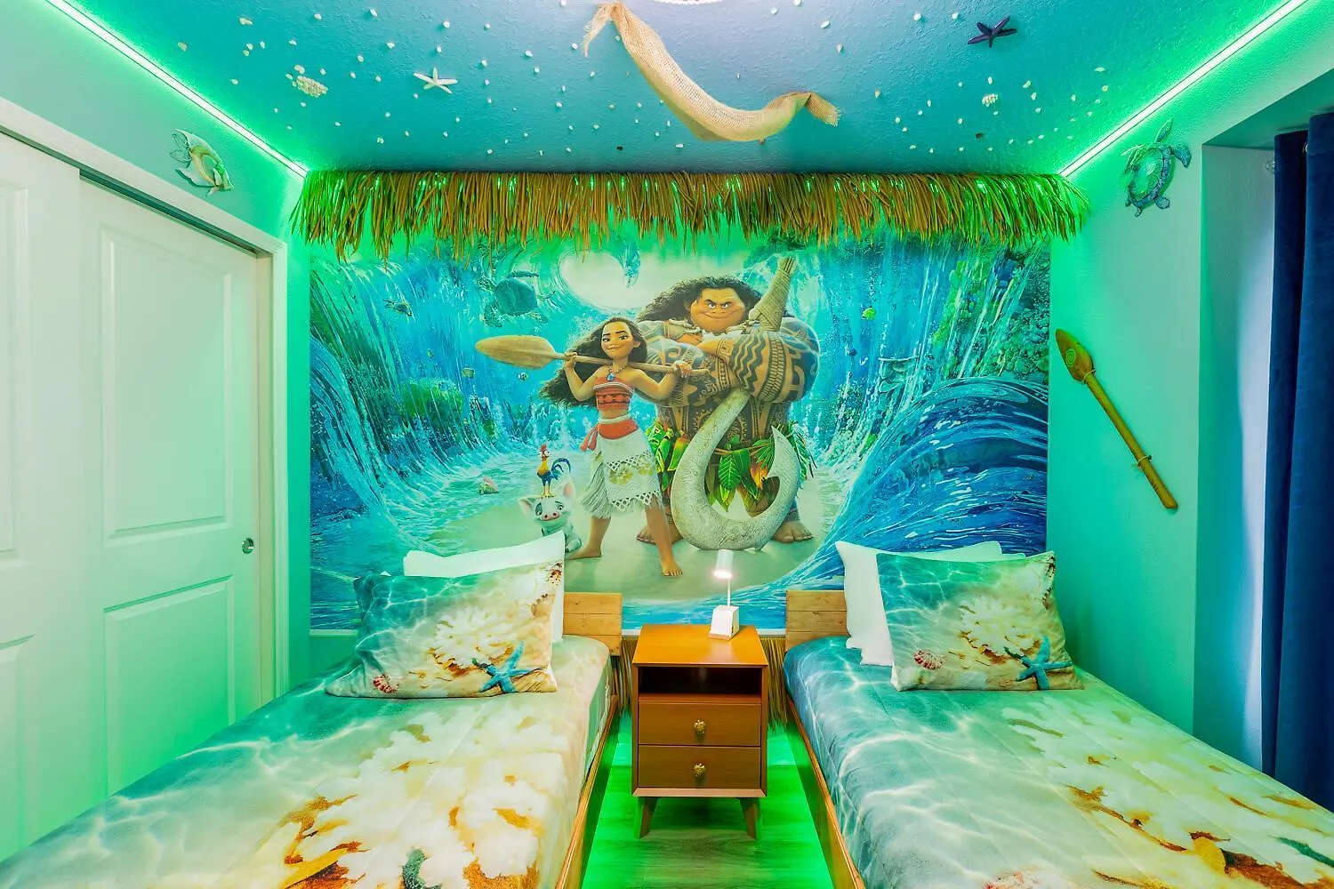 Holiday home Thematic House Pvt Pool Game Room Near Disney Davenport United States