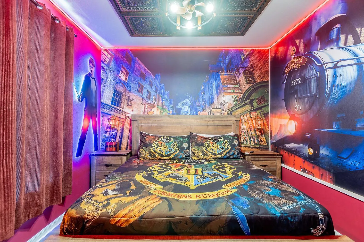 Thematic House Pvt Pool Game Room Near Disney Davenport 0*,  United States
